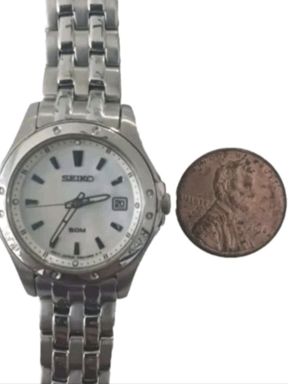 Seiko 7N82-0GR0 MOP Date Women's Watch. - Picture 11 of 12
